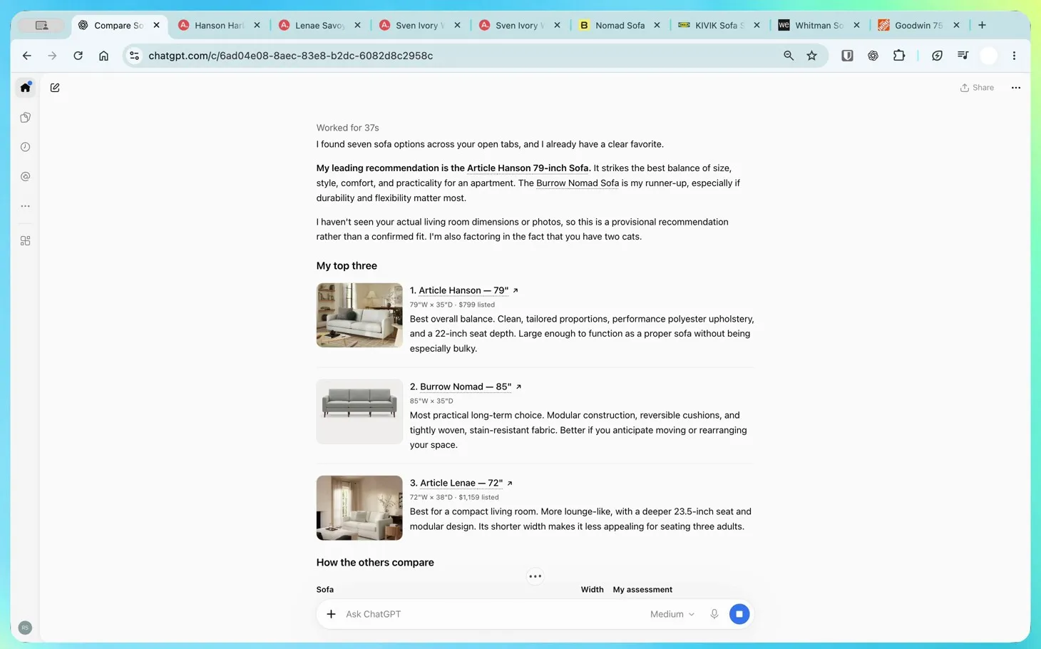 ChatGPT сравнивает диваны из открытых вкладок Chrome